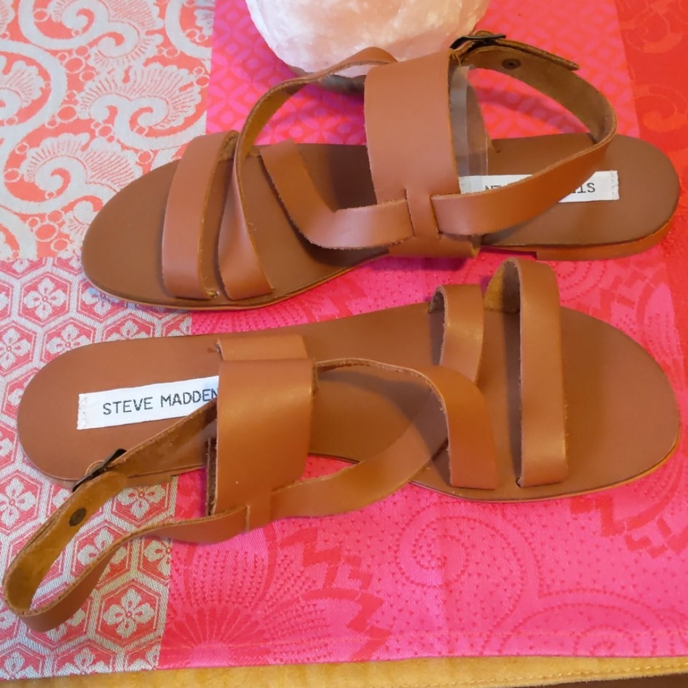 STEVE MADDEN Leather Sandals